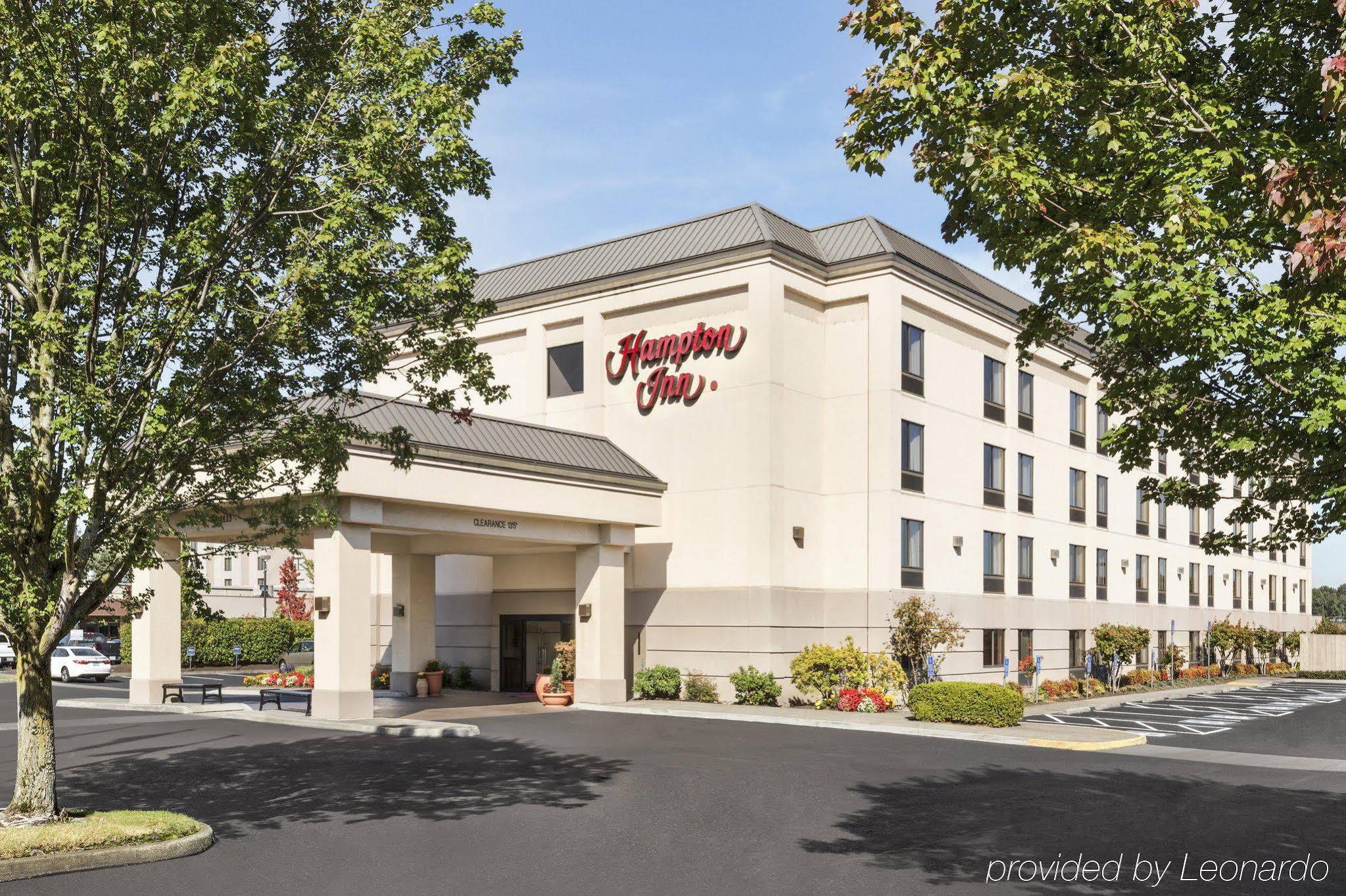 Hampton Inn Portland Airport Exterior foto
